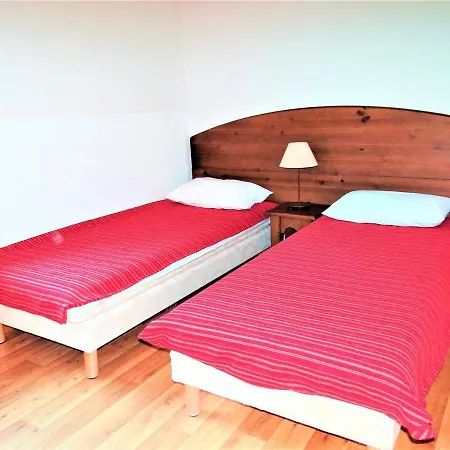 Maison Duplex Avec Terrasse, Piscine Chauffee, 6 Pers., Vallon-pont-d'arc. - Fr-1-382-21 Holiday home